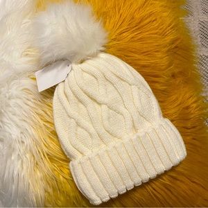 NWT Fleece Lined Pom Pom Cable Knit Beanie Cream